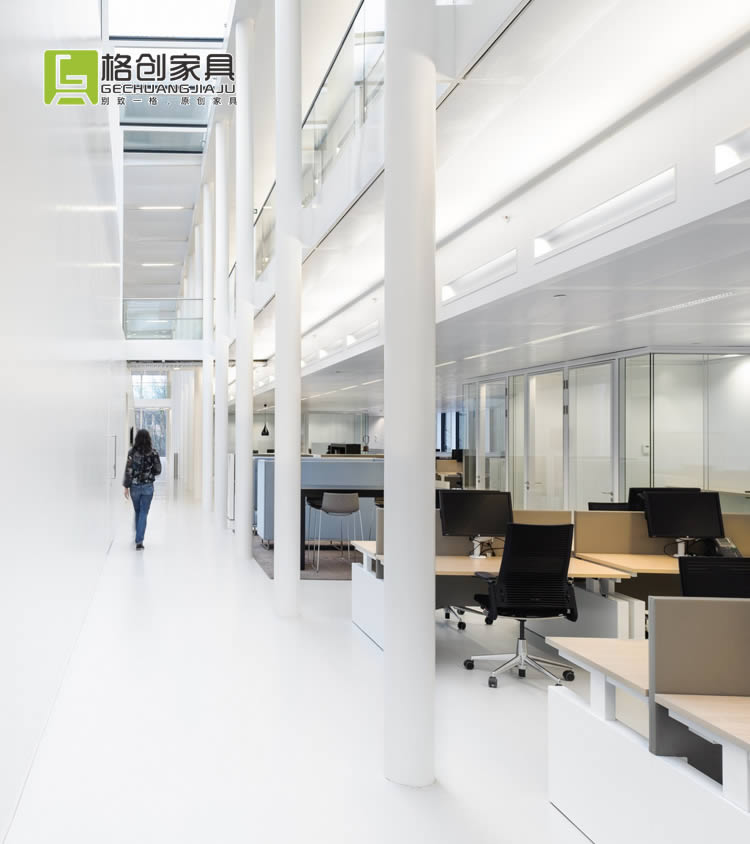 現代辦公家具